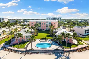 2401 Gulf Shore Blvd N, Naples, FL 34103 - Photo 11