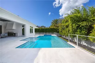 375 Bow Line Dr, Naples, FL 34103 - Photo 47