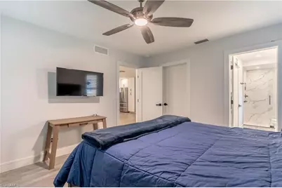 2237 River Reach Dr, Naples, FL 34104 - Photo 19