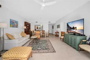 322 Sugar Pine Ln, Naples, FL 34108 - Photo 9