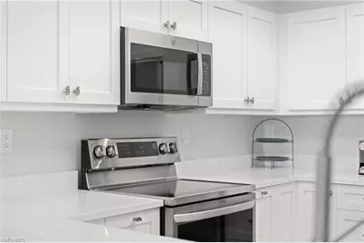 9700 Gulf Shore Dr #202, Naples, FL 34108 - Photo 5