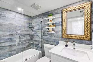 11 Bluebill Ave, Naples, FL 34108 - Photo 9