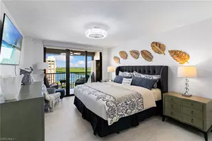 11 Bluebill Ave, Naples, FL 34108 - Photo 5