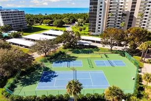 11 Bluebill Ave, Naples, FL 34108 - Photo 21