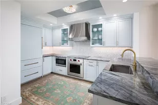 4000 Gulf Shore Blvd N, Naples, FL 34103 - Photo 7