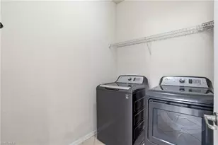 3915 Treasure Cove Cir, Naples, FL 34114 - Photo 19