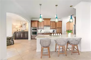 2555 Marquesa Royale Ln, Naples, FL 34109 - Photo 17