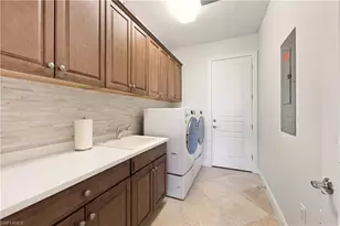 2555 Marquesa Royale Ln, Naples, FL 34109 - Photo 39