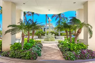 4021 Gulf Shore Blvd N, Naples, FL 34103 - Photo 21