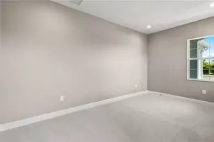 4292 Pegasus Dr, Naples, FL 34120 - Photo 7