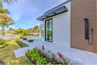 1100 Sandpiper St, Naples, FL 34102 - Photo 25