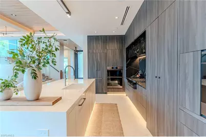 1100 Sandpiper St, Naples, FL 34102 - Photo 3