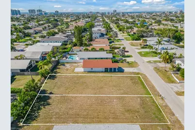 686 97th Ave N, Naples, FL 34108 - Photo 11