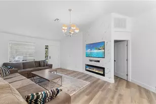 4460 5th Ave SW, Naples, FL 34119 - Photo 5