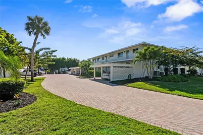 320 14th Ave S #320B, Naples, FL 34102 - Photo 13