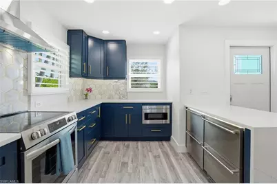 270 Dundee Rd, Fort Myers Beach, FL 33931 - Photo 17