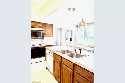 4051 Gulf Shore Blvd N #600, Naples, FL 34103 - Photo 15