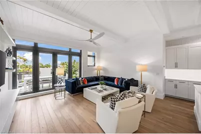 875 6th Ave S #203, Naples, FL 34102 - Photo 9