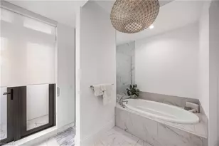 875 6th Ave S, Naples, FL 34102 - Photo 17