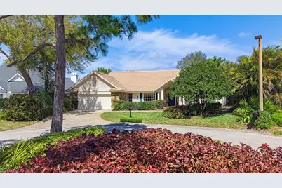 811 Arrowhead Ln, Naples, FL 34108 - Photo 1