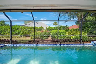 811 Arrowhead Ln, Naples, FL 34108 - Photo 9