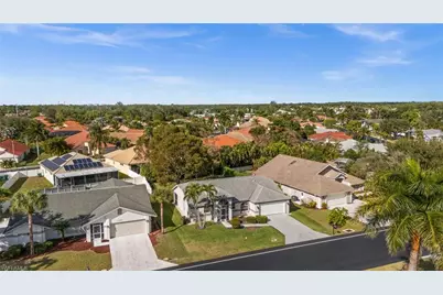 1175 Moon Lake Dr, Naples, FL 34104 - Photo 3