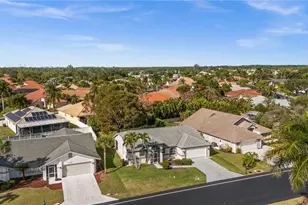 1175 Moon Lake Dr, Naples, FL 34104 - Photo 3