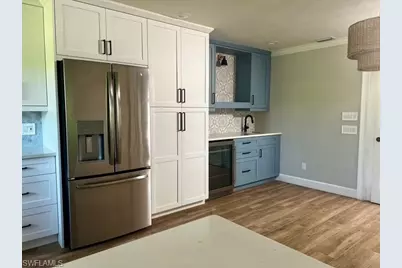 321 Burning Tree Dr, Naples, FL 34105 - Photo 5