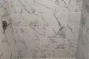 318 Leawood Cir, Naples, FL 34104 - Photo 7