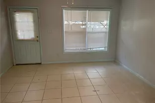 318 Leawood Cir, Naples, FL 34104 - Photo 9