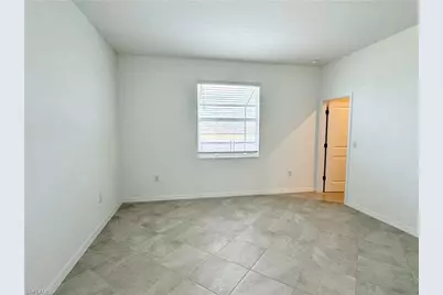 2258 Avocado Ln, Naples, FL 34120 - Photo 5