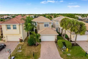 10487 Winged Elm Ln, Fort Myers, FL 33913 - Photo 3