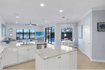 2735 Cinnamon Bay Cir, Naples, FL 34119 - Photo 3