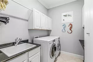 8085 Players Cove Dr NE, Naples, FL 34113 - Photo 23