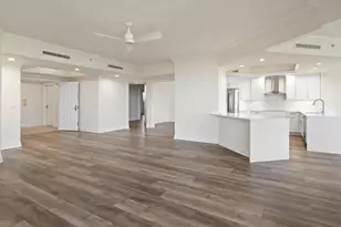 1060 Borghese Ln, Naples, FL 34114 - Photo 3