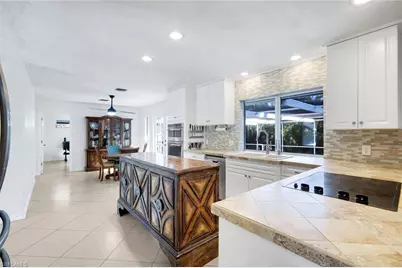 4352 Parrot Ave, Naples, FL 34104 - Photo 9