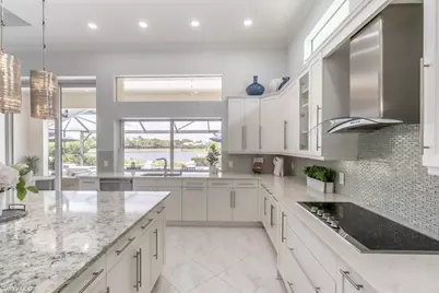 5060 Martinique Dr, Naples, FL 34113 - Photo 15