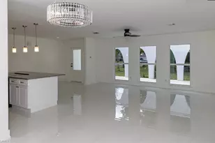 5588 Wendy Ln, Naples, FL 34112 - Photo 11