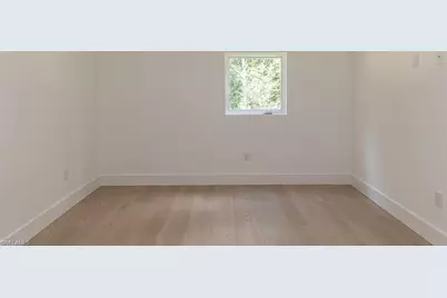 5588 Wendy Ln, Naples, FL 34112 - Photo 23