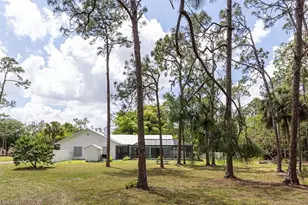 5588 Wendy Ln, Naples, FL 34112 - Photo 3