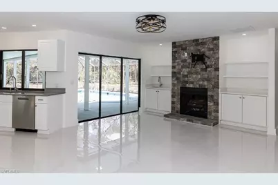 5588 Wendy Ln, Naples, FL 34112 - Photo 9