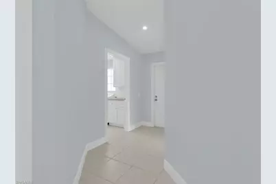 4231 Redonda Ln, Naples, FL 34119 - Photo 7