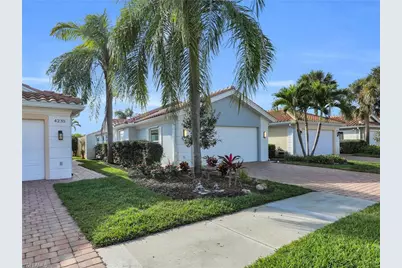 4231 Redonda Ln, Naples, FL 34119 - Photo 3