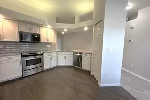 6922 Satinleaf Rd N, Naples, FL 34109 - Photo 5