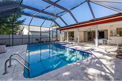 1502 Foxfire Ln, Naples, FL 34104 - Photo 7