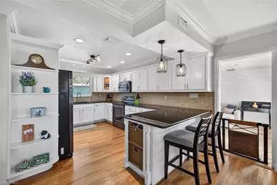 1343 Jambalana Ln, Fort Myers, FL 33901 - Photo 7