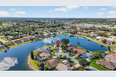 6687 Huntley Ln S, Naples, FL 34104 - Photo 7