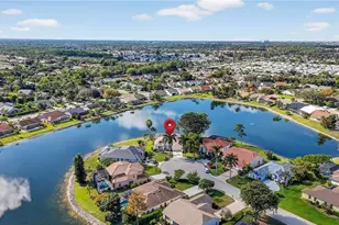 6687 Huntley Ln S, Naples, FL 34104 - Photo 7