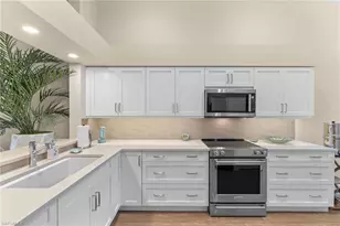 2215 Chesterbrook Ct, Naples, FL 34109 - Photo 9