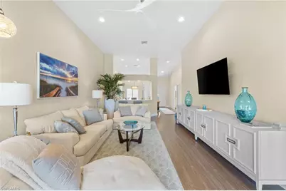 2215 Chesterbrook Ct #2, Naples, FL 34109 - Photo 3